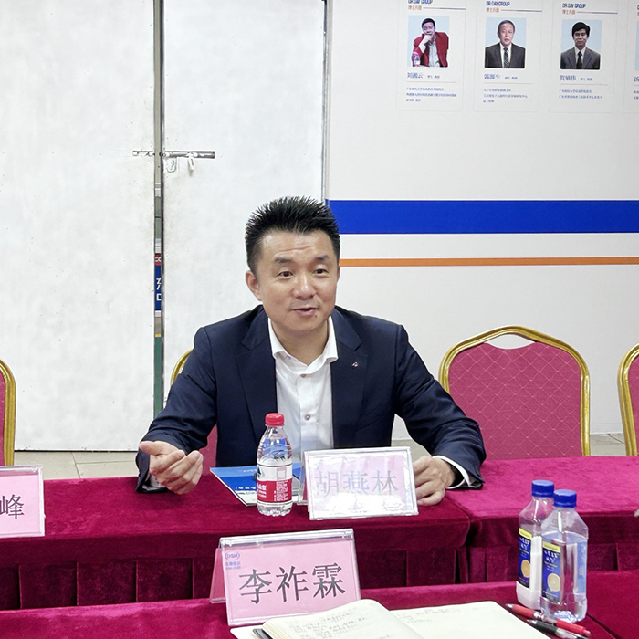 1對(duì)話東晟密封：?jiǎn)稳逝Ｉ膛c李主任共議現(xiàn)場(chǎng)